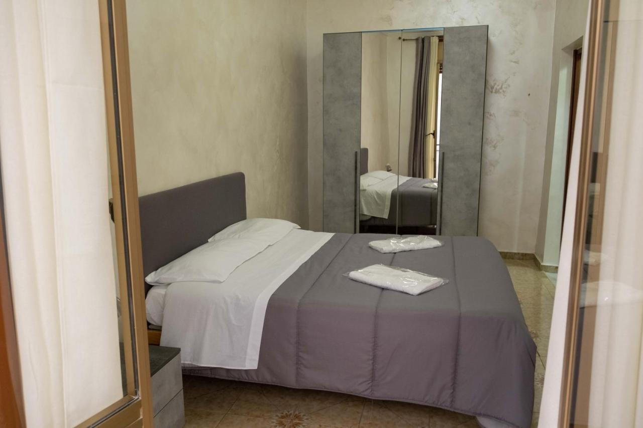 נאפולי Casa Vacanza Russo Enzo מראה חיצוני תמונה