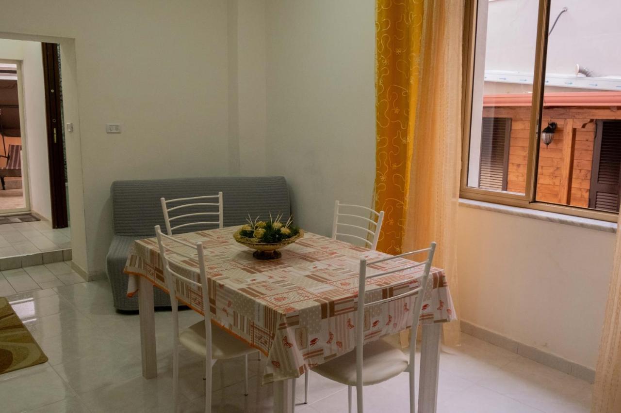 נאפולי Casa Vacanza Russo Enzo מראה חיצוני תמונה